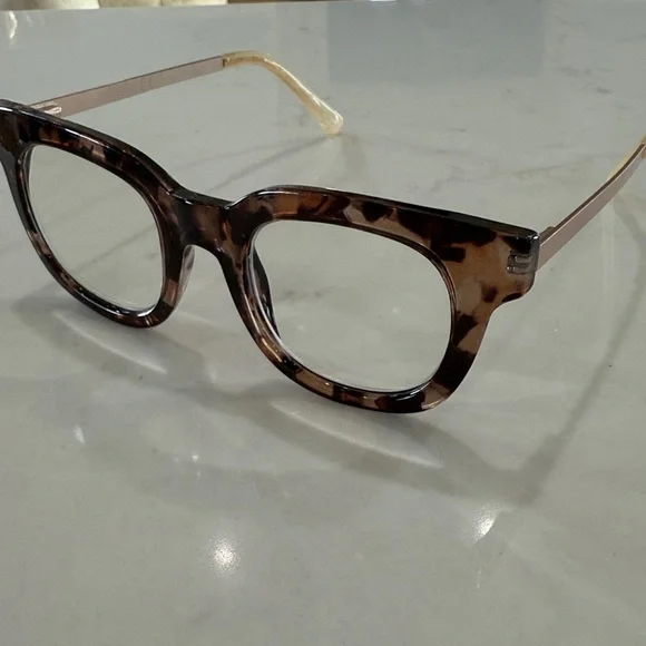 Peepers Tortoise Shell Women's Glasses - Picture 6 of 6